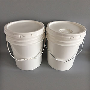 Amerian Buckets & Pails